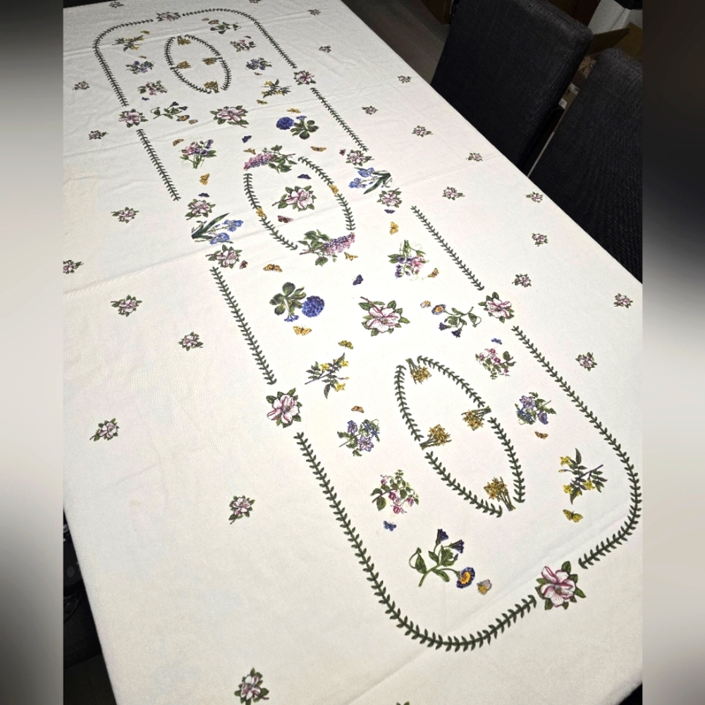 Large Portmeirion Avanti Botanic Garden Tablecloth
